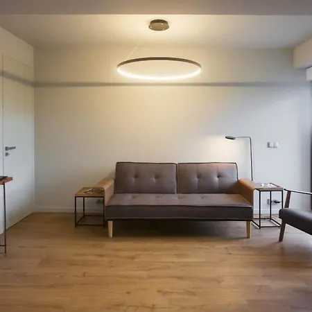 Luxury Near Fonte Luminosa דירה *